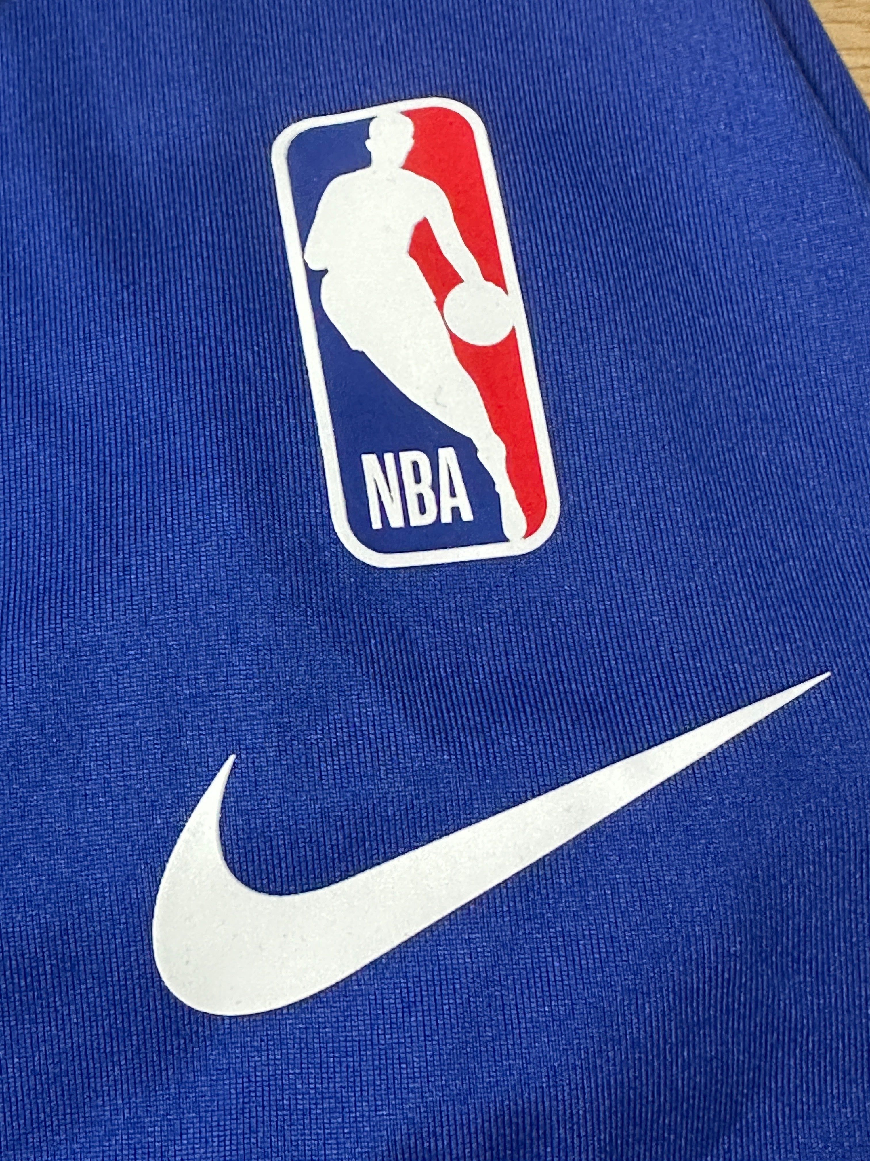 NBA22-23シーズンナイキフィラデルフィア76ersシクサーズシティワームアップtシャツ
